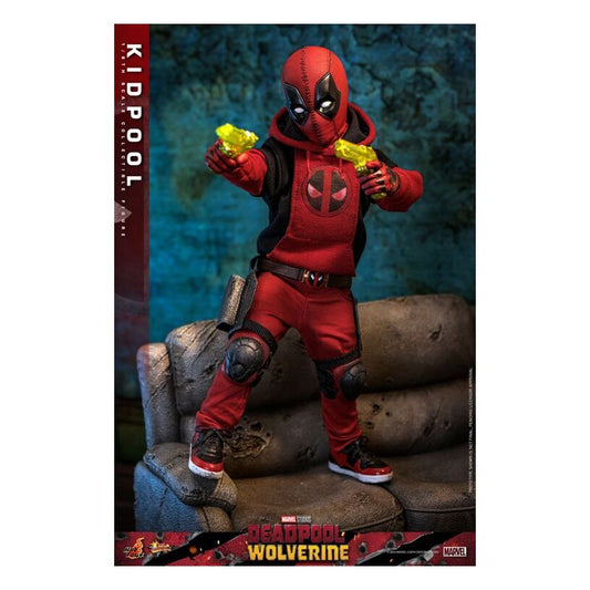 Deadpool & Wolverine – Kidpool 1:6 Scale Collectable Action...