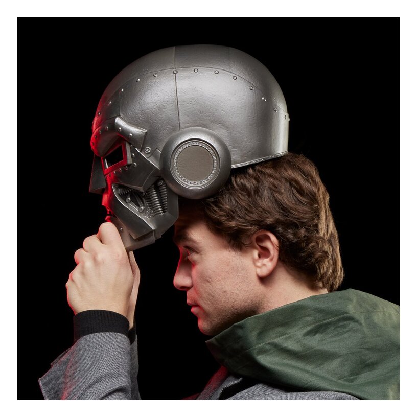 Fantastic Four Marvel Legends Doctor Doom Premium Roleplay Helmet Prop Replica