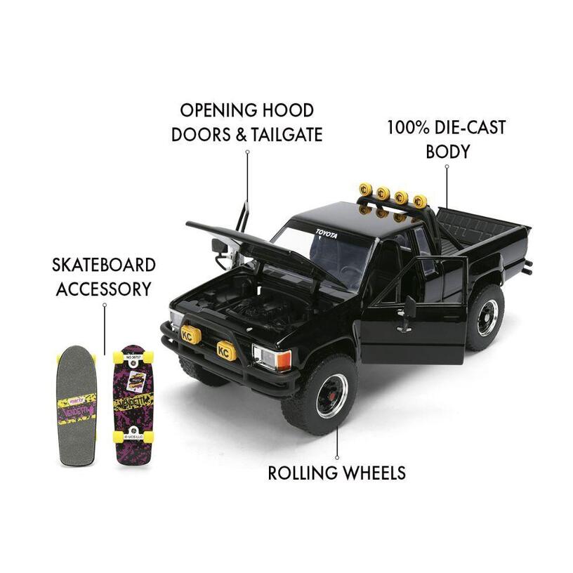 1985 Toyota Sr5 Pickup Truck 1:24 With Marty’S Skateboard Back To The Future