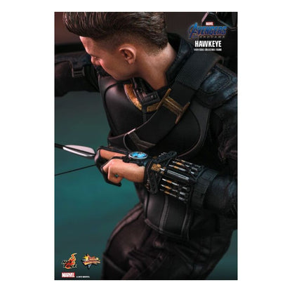 Avengers 4: Endgame – Hawkeye 1:6 Scale Collectable Action F...