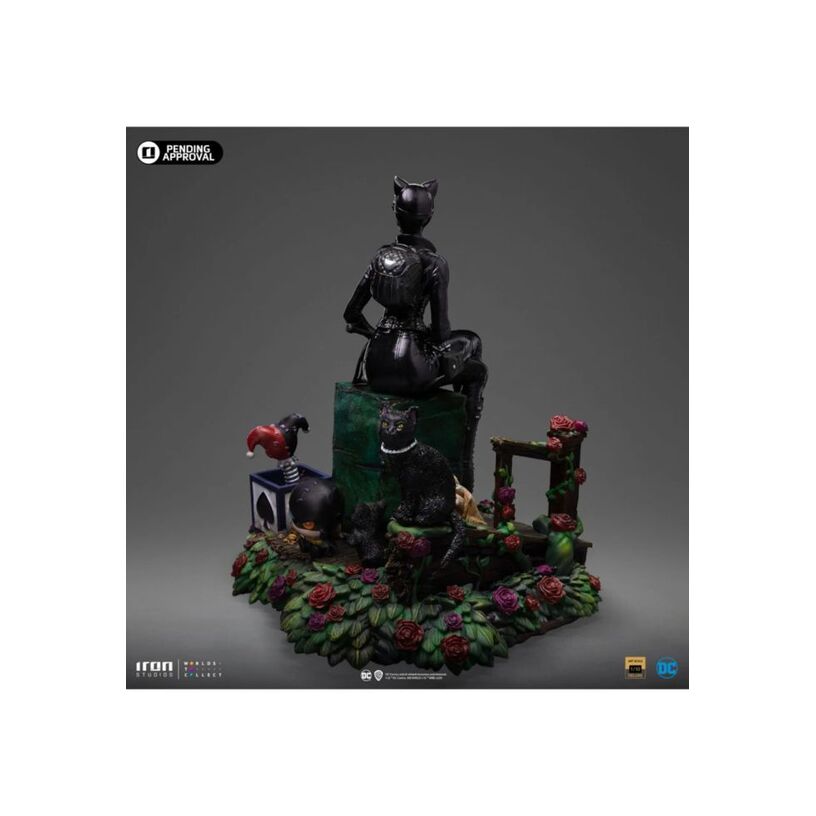 Batman – Catwoman (Gotham City Sirens) Deluxe 1:10 Scale Sta...