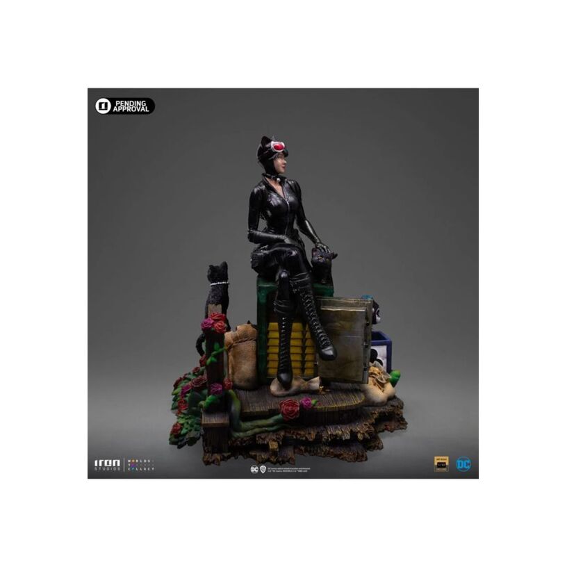 Batman – Catwoman (Gotham City Sirens) Deluxe 1:10 Scale Sta...