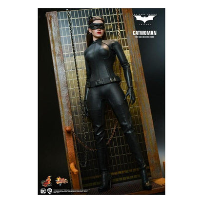 Batman The Dark Knight Trilogy – Catwoman 1:6 Scale Action Figure