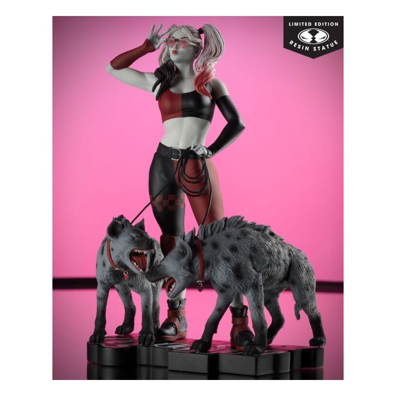 Dc Comics – Harley Quinn “Red, White & Black” Resin Statue