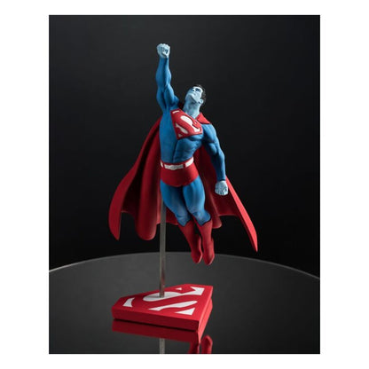 Dc Comics – Superman Red & Blue By Gary Frank Resin Statue