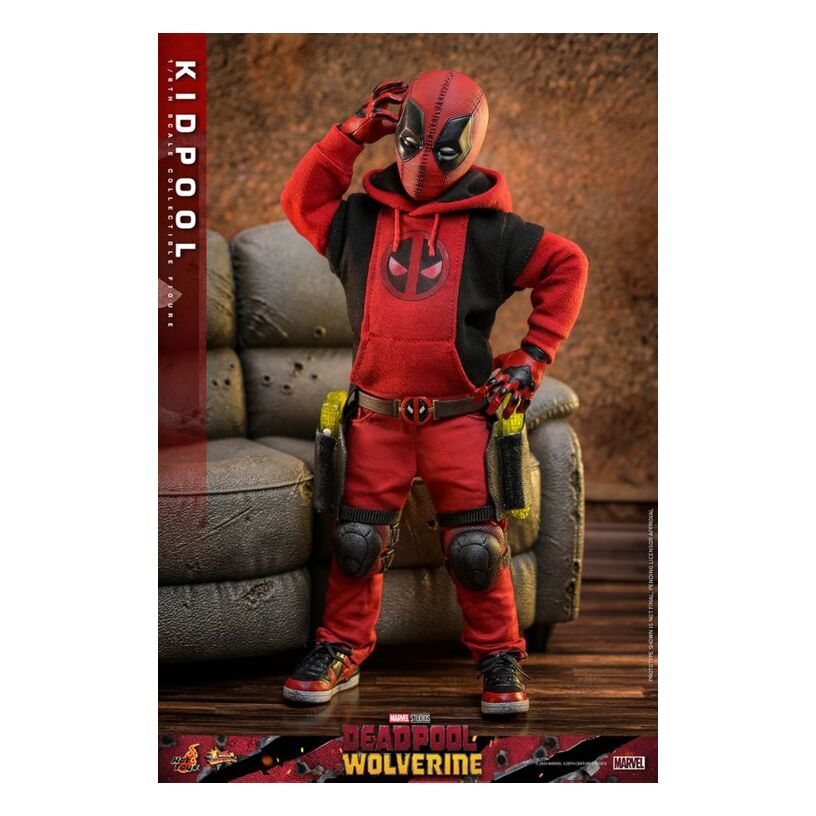 Deadpool & Wolverine – Kidpool 1:6 Scale Collectable Action...