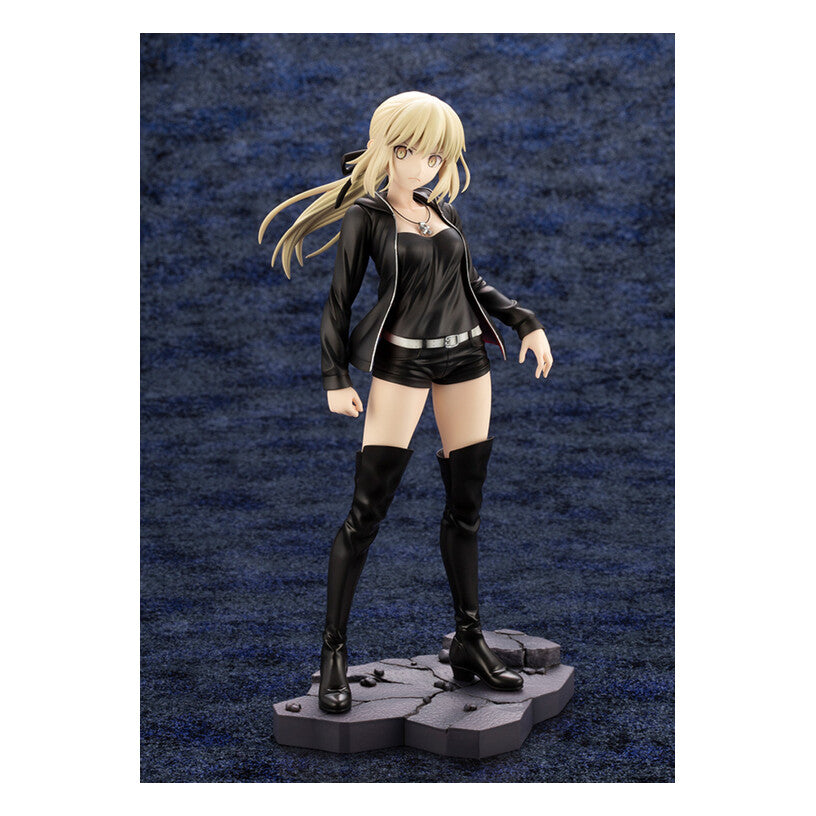 Fate/Grand Order: Saber/Altria Pendragon [Alter] Casual Ver. - 1/7 Statue (Kotobukiya)