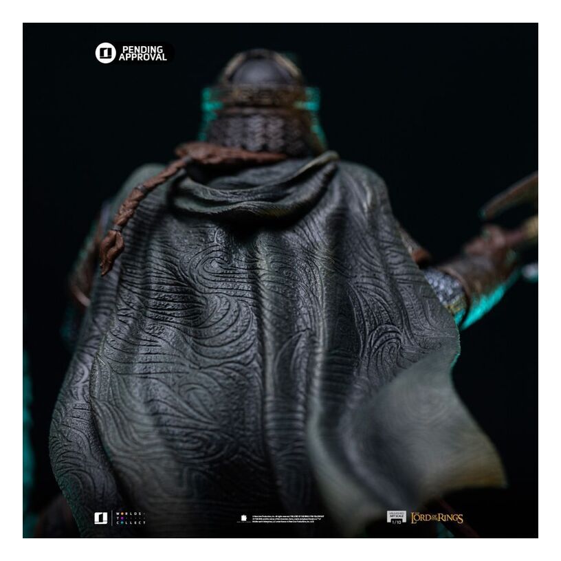 Gimli Unleashed Statue – The Lord Of The Rings