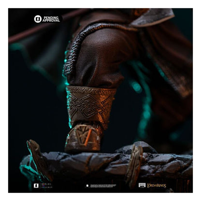 Gimli Unleashed Statue – The Lord Of The Rings