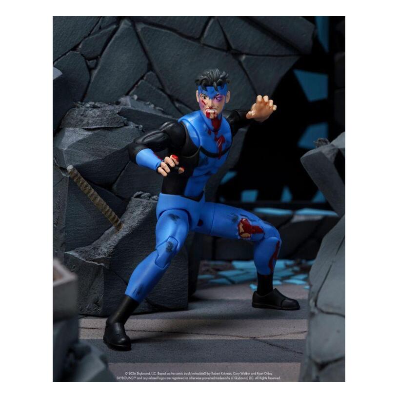 Invincible (Tv) – Invincible (Bloody) Sdcc Exclusive 1:12 Action Figure