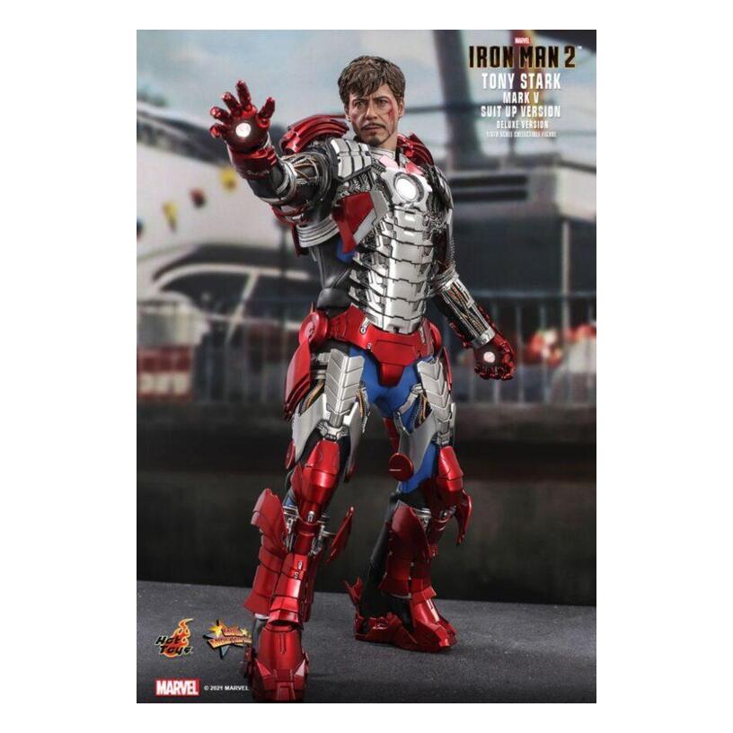 Iron Man 2 – Tony Stark Mark V Suit Up Deluxe 1:6 Scale Action Figure