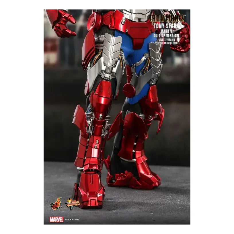 Iron Man 2 – Tony Stark Mark V Suit Up Deluxe 1:6 Scale Action Figure