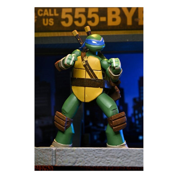 Leonardo Teenage Mutant Ninja Turtles (2012 Cartoon) Ultimate Action Figure