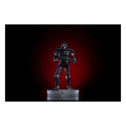 Star Wars: The Mandalorian – Dark Trooper 1:10 Scale Statue