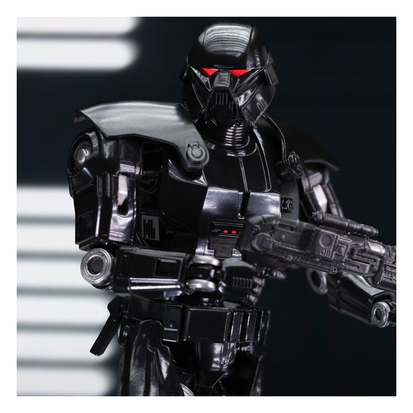 Star Wars: The Mandalorian – Dark Trooper 1:10 Scale Statue