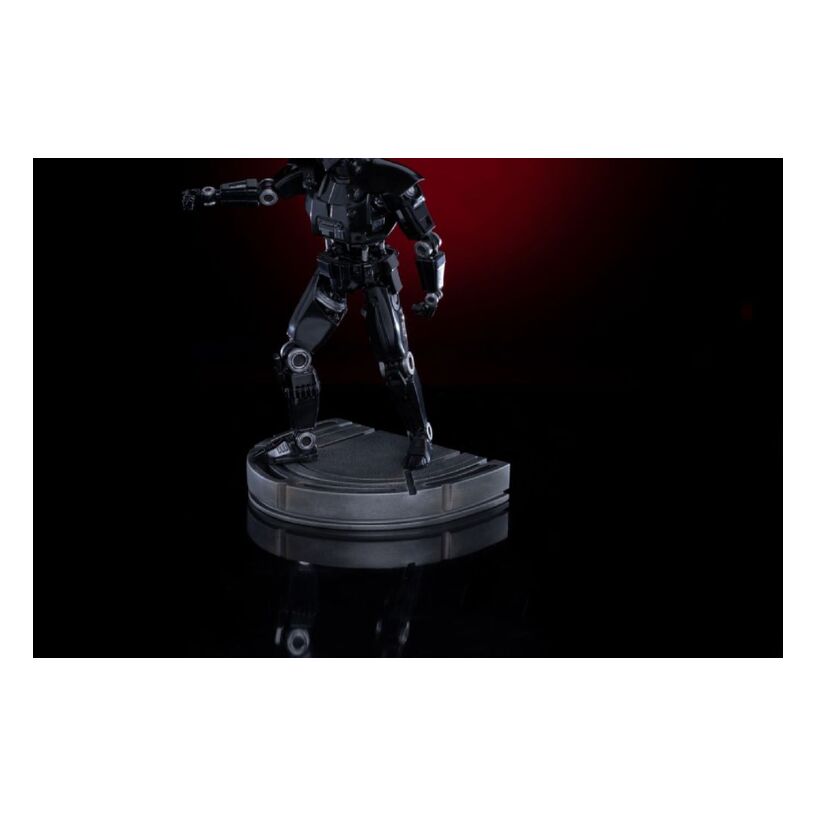 Star Wars: The Mandalorian – Dark Trooper 1:10 Scale Statue