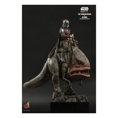 Star Wars: The Mandalorian – Mandalorian & Blurrg 1:6 Scale Action Figure