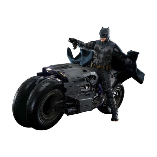 The Flash (2023) – Batman & Batcycle 1:6 Scale Collectable Figure