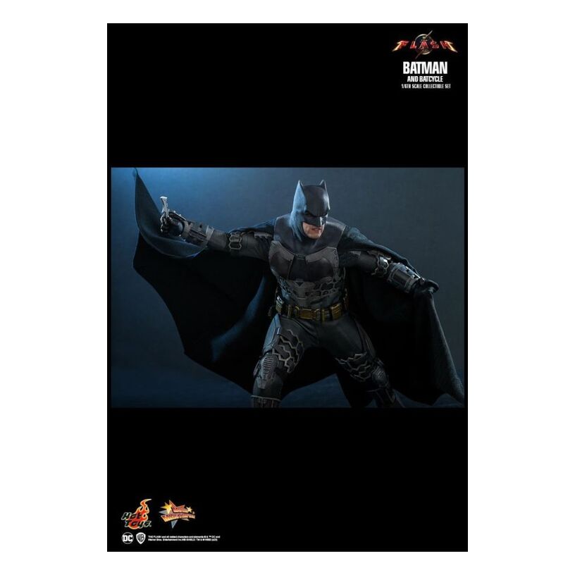 The Flash (2023) – Batman & Batcycle 1:6 Scale Collectable Figure
