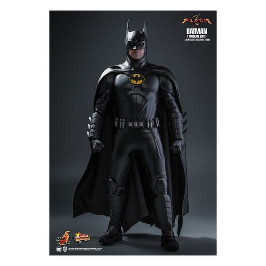 The Flash (2023) – Batman (Modern Suit) 1:6 Scale Collectable Figure