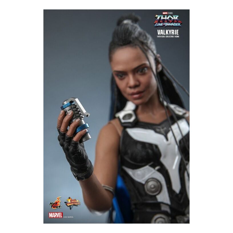 Thor 4: Love And Thunder – Valkyrie 1:6 Scale Collectable Figure
